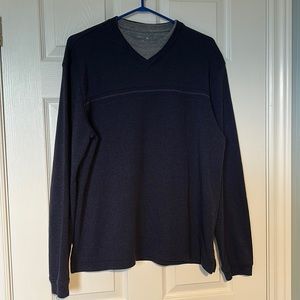 VanHeusen Long Sleeve Basic T-shirt Layered Size L